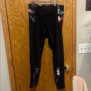 CALIA by Carrie Underwood Black Floral Kids Leggings